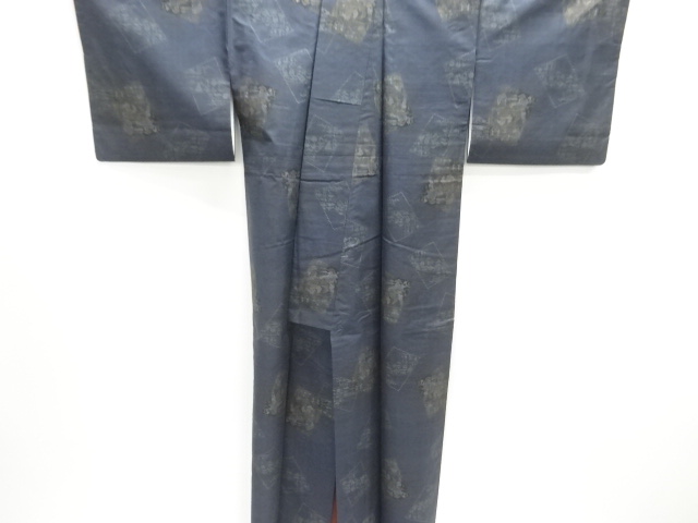  色紙に抽象模様織り出し本場泥大島紬着物(5マルキ)